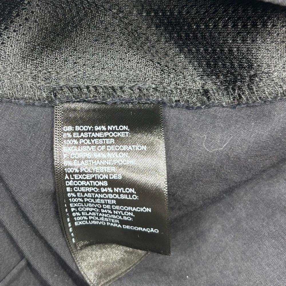 The North Face Aphrodite 2.0 Black Hiking Shorts Womens XL Regular 4 Inch Inseam - Picture 7 of 9